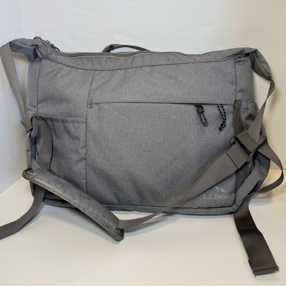L.L.Bean Comfort Carry Messenger Bag in grey